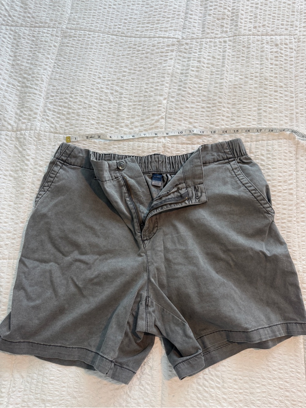High-Waisted OGC Pull-On Chino Shorts size Large